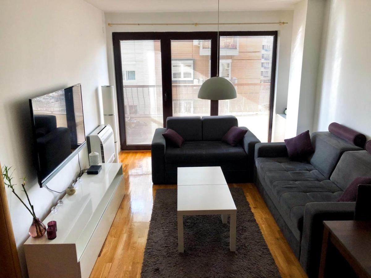 Modern Cosy Apartment By Smm Skopje Zewnętrze zdjęcie